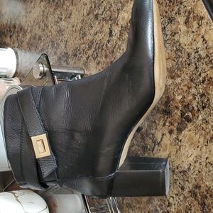 Ann Taylor ankle boots